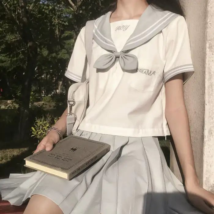 六月灯三姊妹